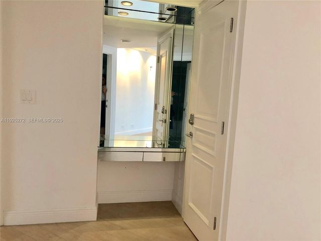 2800 ISLAND BLVD 902, Aventura, FL 33160