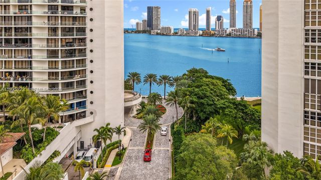 2800 ISLAND BLVD 902, Aventura, FL 33160