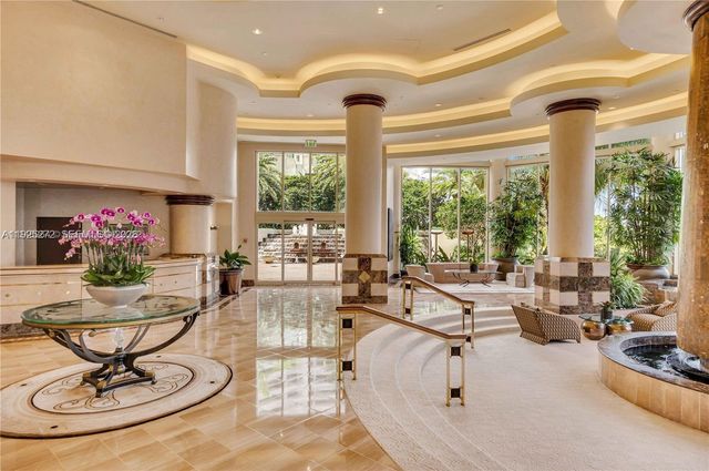 2800 ISLAND BLVD 902, Aventura, FL 33160