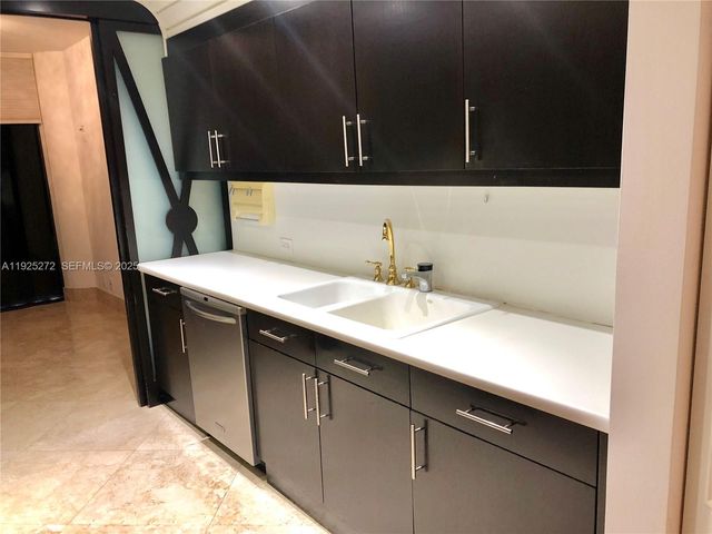 2800 ISLAND BLVD 902, Aventura, FL 33160