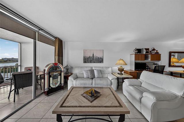 2900 N Course Drive 607, Pompano Beach, FL 33069