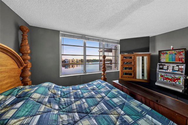 2900 N Course Drive 607, Pompano Beach, FL 33069