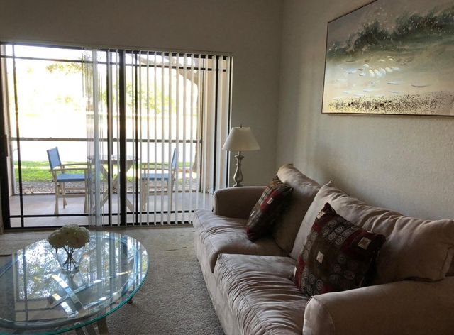 2806 VERONIA Drive 113, Palm Beach Gardens, FL 33410