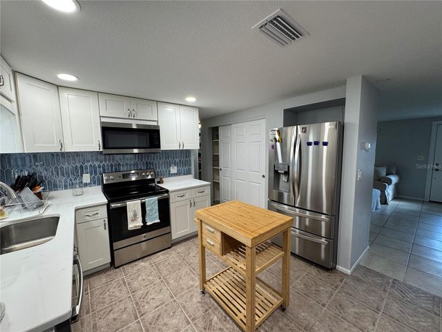 6031 POLK STREET, New Port Richey, FL 34652