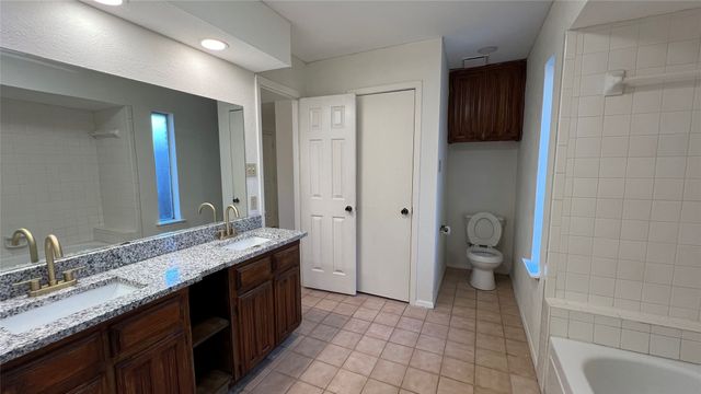 1915 Longmeadow Drive, Arlington, TX 76015