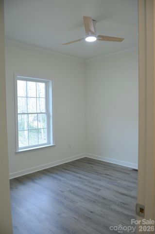 784 Bearwallow Mountain Road, Hendersonville, NC 28792