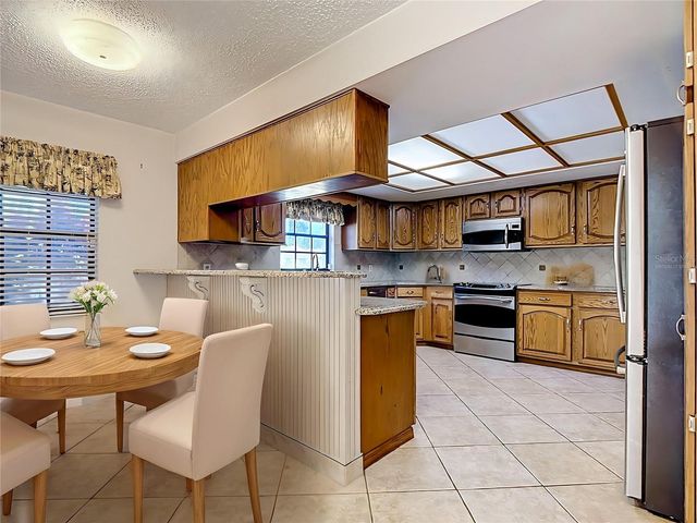 2780 E SAM ALLEN ROAD, Plant City, FL 33565