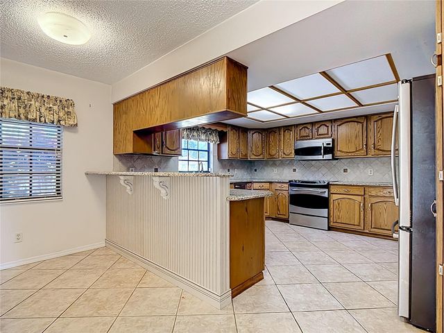 2780 E SAM ALLEN ROAD, Plant City, FL 33565