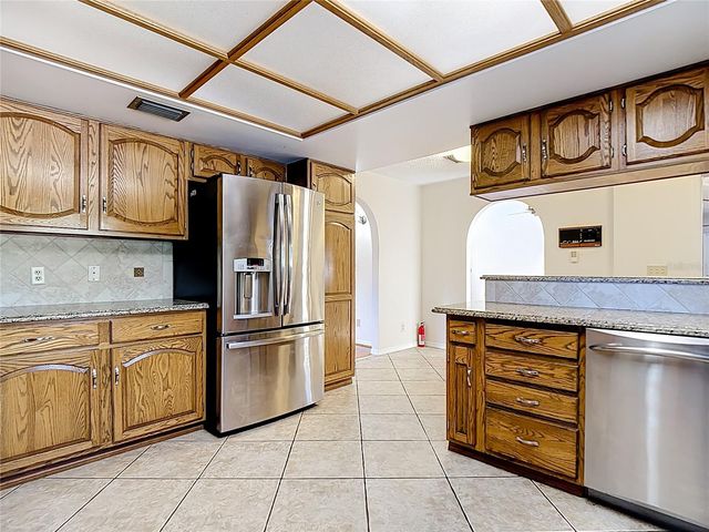 2780 E SAM ALLEN ROAD, Plant City, FL 33565