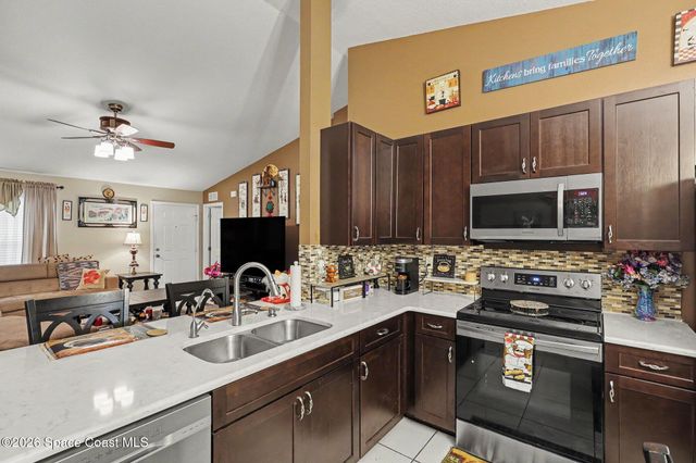 474 El Dorado Avenue SE, Palm Bay, FL 32909