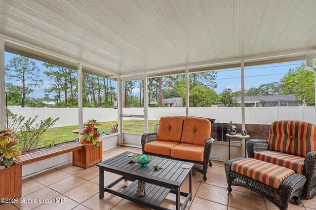 474 El Dorado Avenue SE, Palm Bay, FL 32909