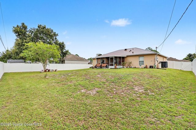 474 El Dorado Avenue SE, Palm Bay, FL 32909