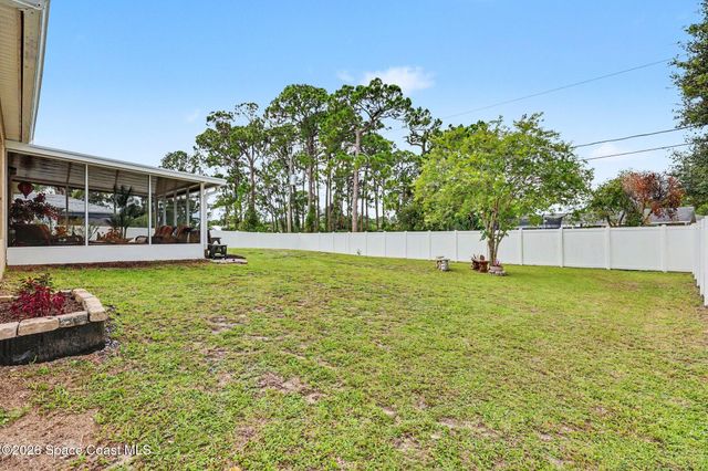 474 El Dorado Avenue SE, Palm Bay, FL 32909