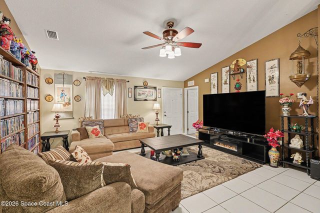 474 El Dorado Avenue SE, Palm Bay, FL 32909