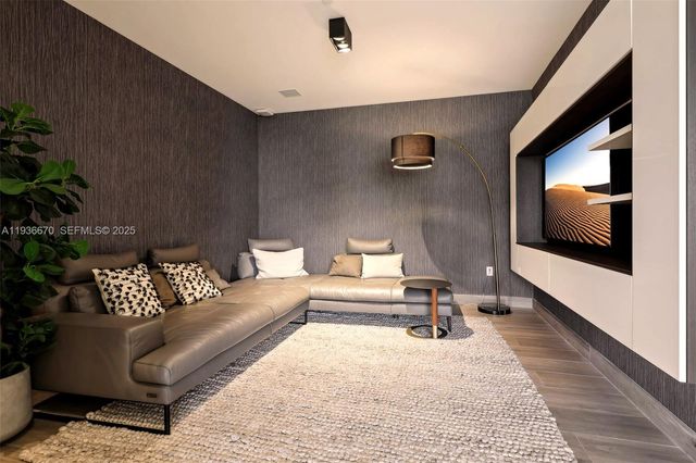 3581 E Glencoe St 309, Miami, FL 33133