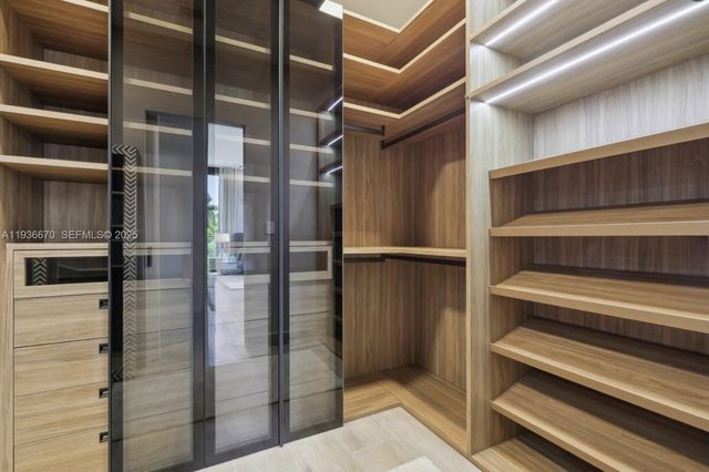 3581 E Glencoe St 309, Miami, FL 33133