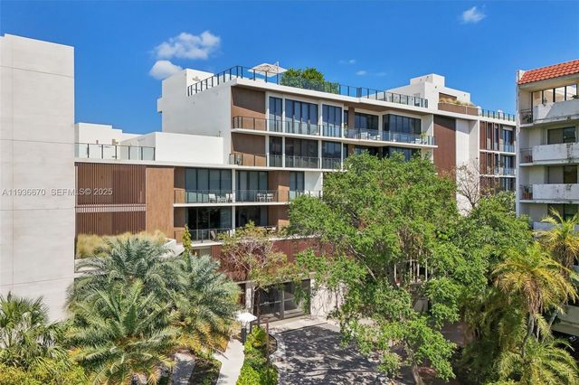 3581 E Glencoe St 309, Miami, FL 33133