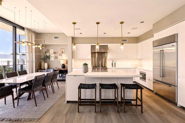 3581 E Glencoe St 309, Miami, FL 33133