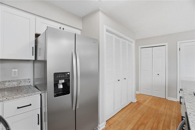 1634 E Ocean View Ave Apt 2E, Norfolk, VA 23503