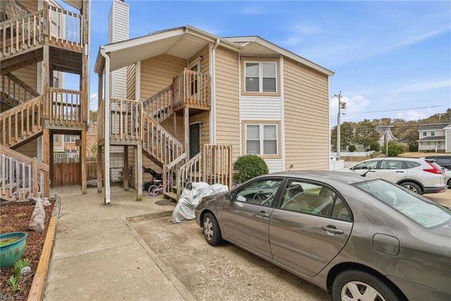 1634 E Ocean View Ave Apt 2E, Norfolk, VA 23503