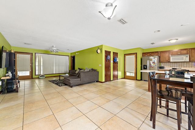 138 Radford Cir, Dothan, AL 36301