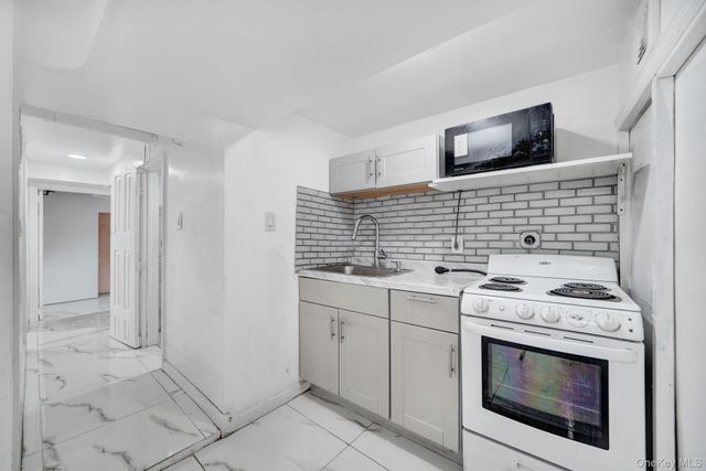 2067 Chatterton Avenue, Bronx, NY 10472