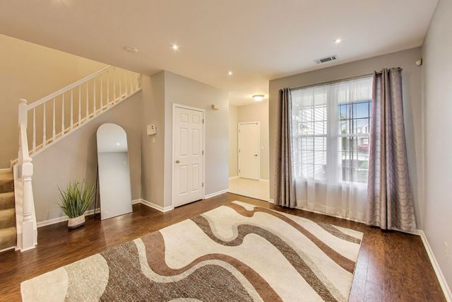 24115 W Pear Tree Circle, Plainfield, IL 60585