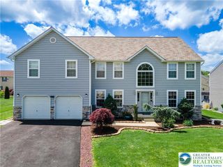 1692 Windmill Lane, Upper Macungie Twp, PA 18031