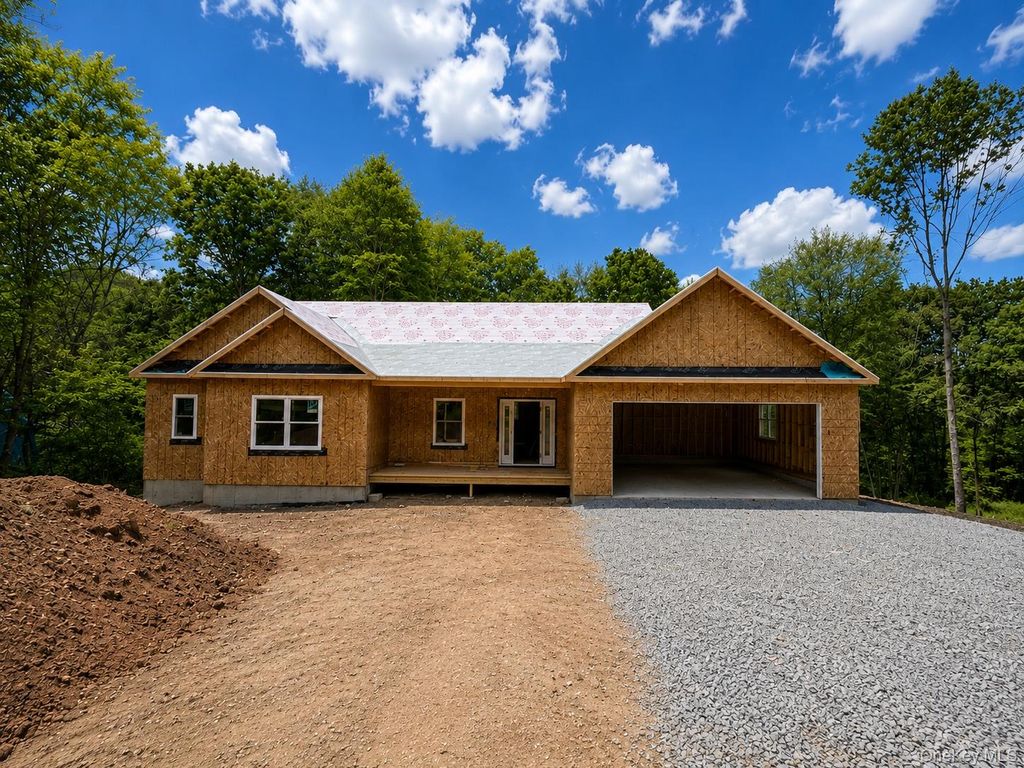 217 Tuckers Corners Road, Highland, NY 12528
