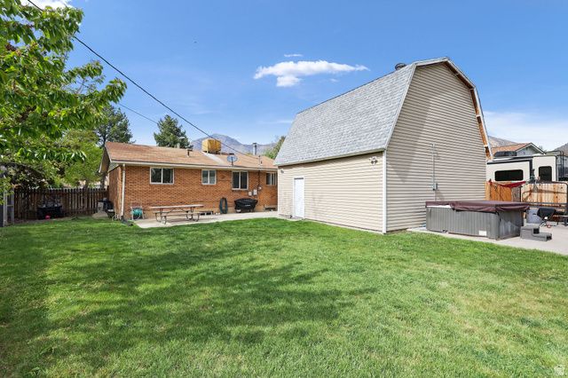 537 E 1900 N, North Ogden, UT 84414