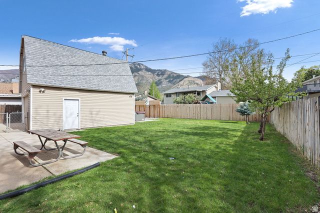 537 E 1900 N, North Ogden, UT 84414