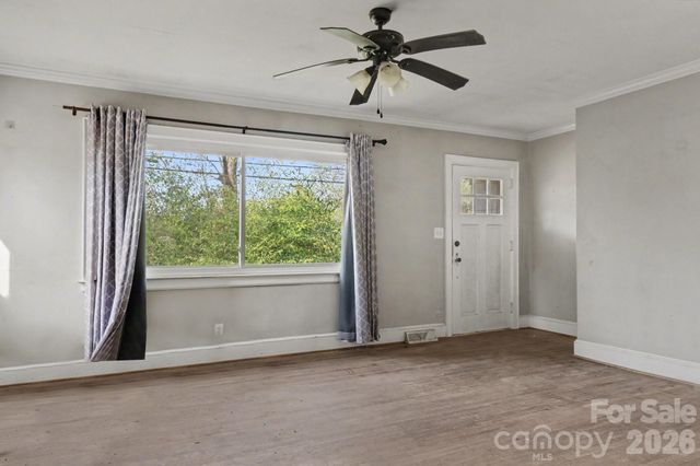 6504 Pence Road A, Charlotte, NC 28215