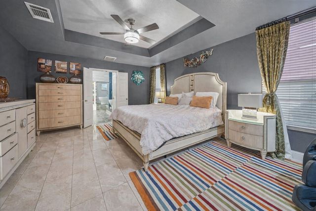 547 Breton Drive, Grand Prairie, TX 75052