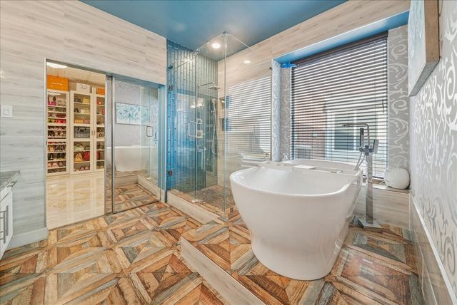 547 Breton Drive, Grand Prairie, TX 75052