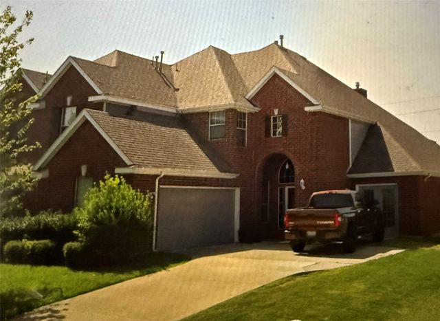 547 Breton Drive, Grand Prairie, TX 75052