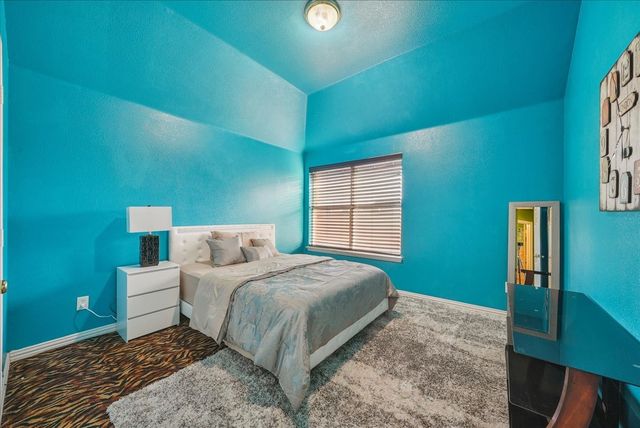 547 Breton Drive, Grand Prairie, TX 75052