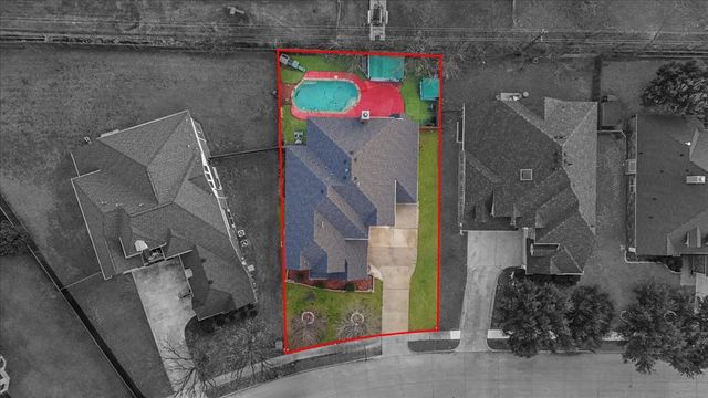 547 Breton Drive, Grand Prairie, TX 75052