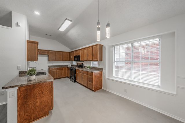 913 Mill Spring Drive, Garland, TX 75040
