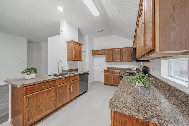 913 Mill Spring Drive, Garland, TX 75040