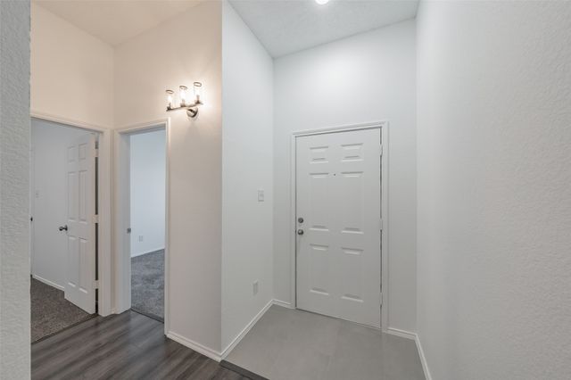913 Mill Spring Drive, Garland, TX 75040