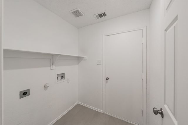 913 Mill Spring Drive, Garland, TX 75040
