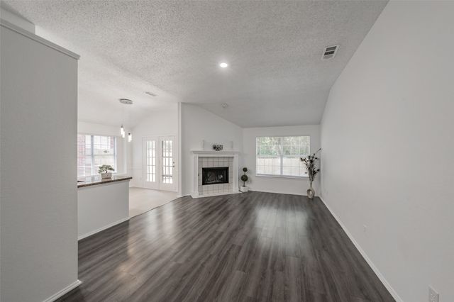 913 Mill Spring Drive, Garland, TX 75040