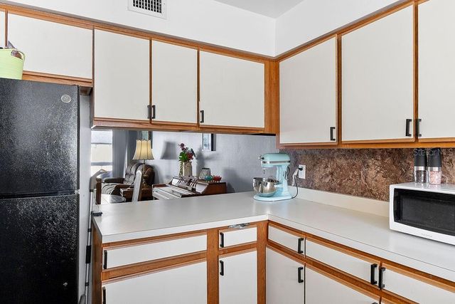 4269 S SEMORAN BOULEVARD 14, Orlando, FL 32822