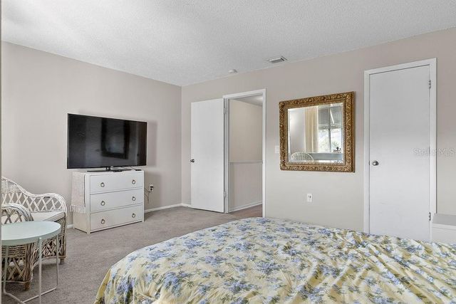 4269 S SEMORAN BOULEVARD 14, Orlando, FL 32822