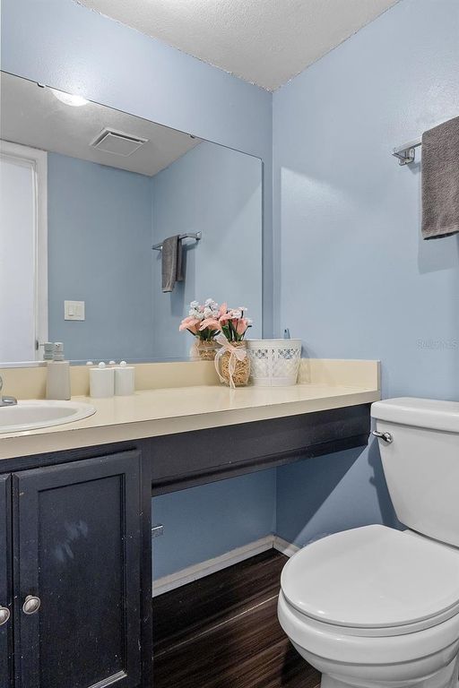 Image 13 of property listing at 4269 S SEMORAN BOULEVARD 14, Orlando, FL 32822