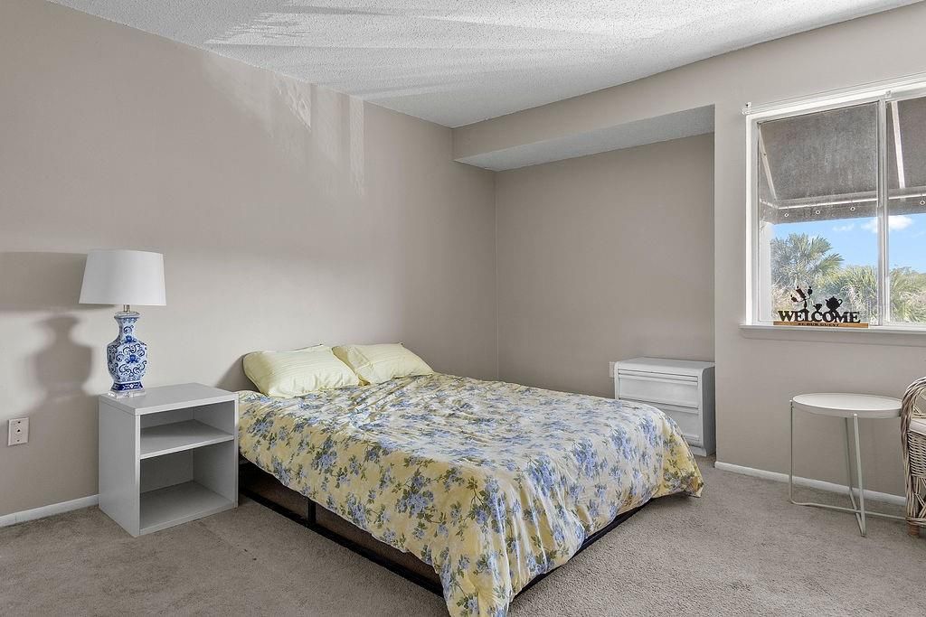 Image 22 of property listing at 4269 S SEMORAN BOULEVARD 14, Orlando, FL 32822