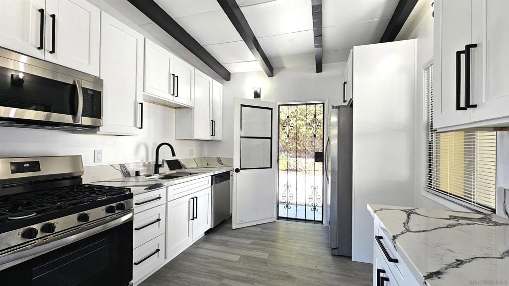 1736 Gateway, San Diego, CA 92105 — photo 4