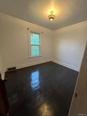 5024 Seminole, Detroit, MI 48213