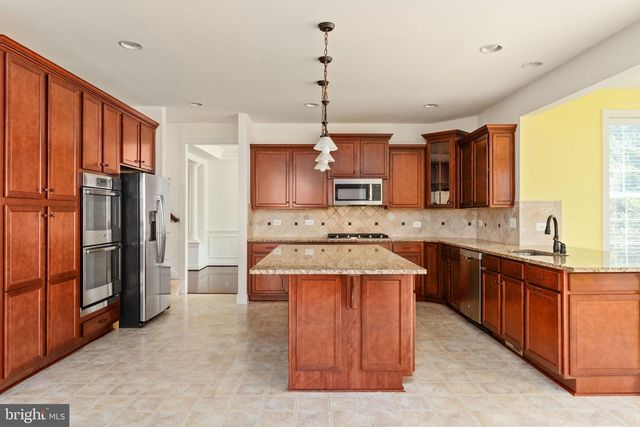 5506 SPRING BLUFF CT, Fredericksburg, VA 22407