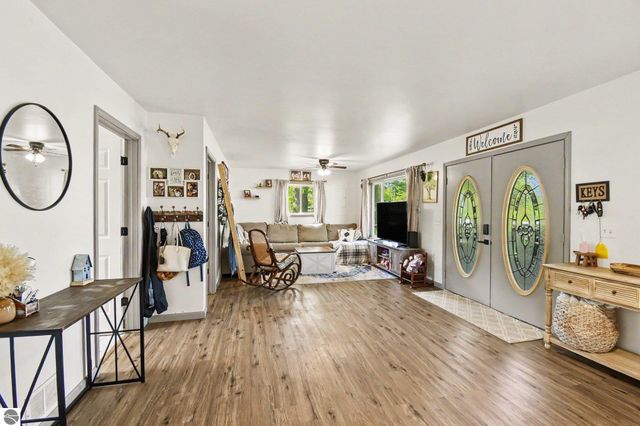 600 Second Avenue, Hale, MI 48739